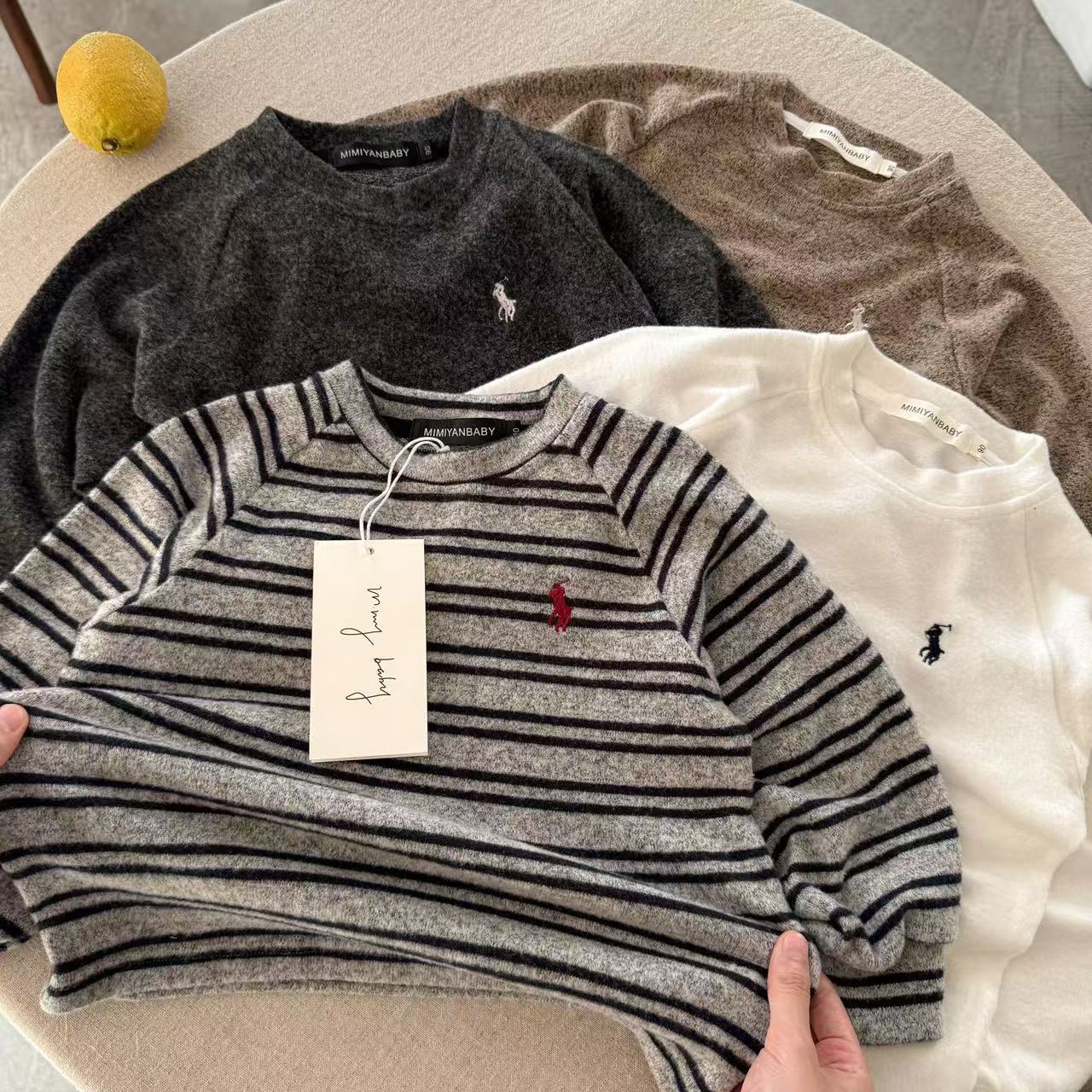 男寶刺繡小馬長袖上衣