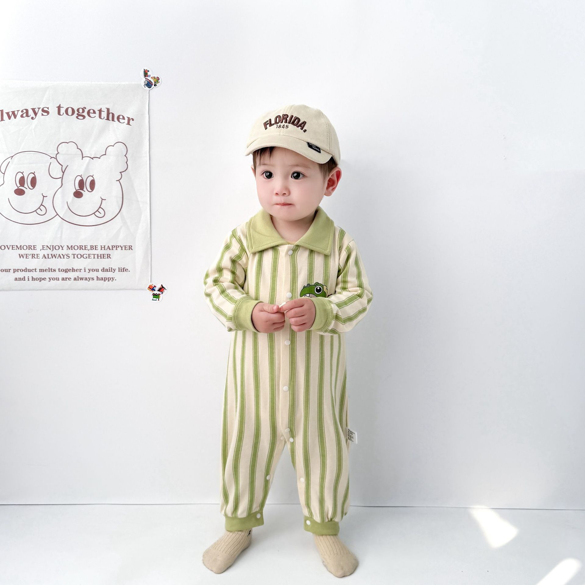 恐龍翻領開扣爬服