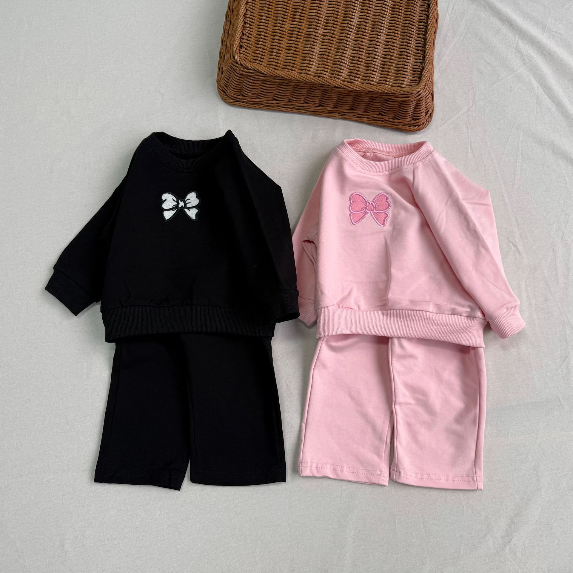 刺繡蝴蝶結上衣+長褲